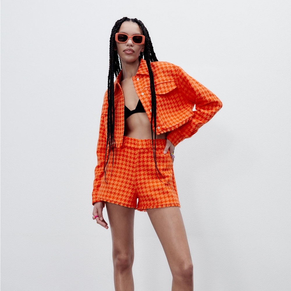 Zara Textured Coordinate Set (Jacket L and Shorts S)